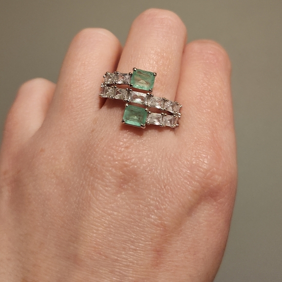 Bomb Party Ring - Picture 3 of 3